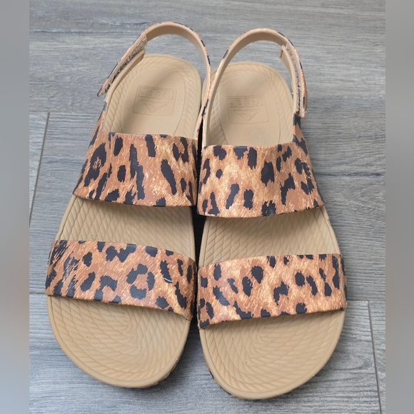 Reef Animal Print Rubber Velcro Sandals Womens Size 9 - Picture 4 of 10